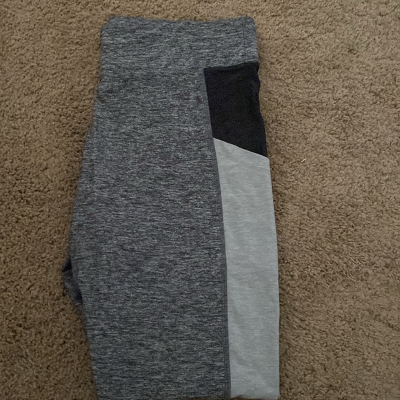 VS Pink, Ultimate Leggings. Color: Heather Grey, size: Large. - Picture 2 of 2